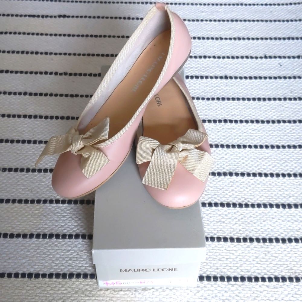 Leather blush pink ballet flats with box